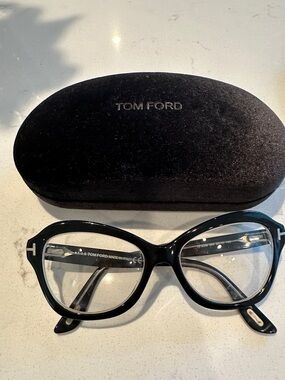 Tom Ford Black Rounded Cat-Eye Optical Glasses with Logo Temples